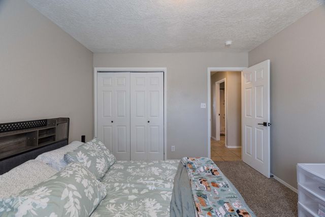 1739 Pegasus Avenue SE, Rio Rancho, NM 87124