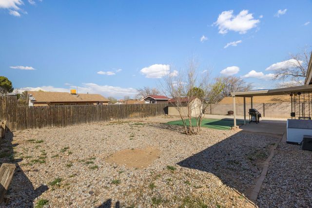 1739 Pegasus Avenue SE, Rio Rancho, NM 87124