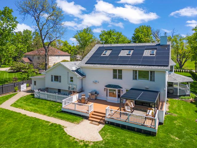 8S452 Bell Drive, Naperville, IL 60565