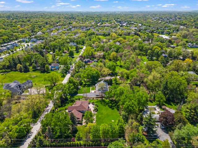 8S452 Bell Drive, Naperville, IL 60565
