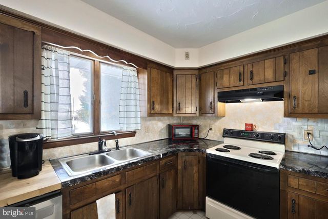 21 5TH ST, Hanover, PA 17331