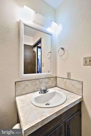 21 5TH ST, Hanover, PA 17331