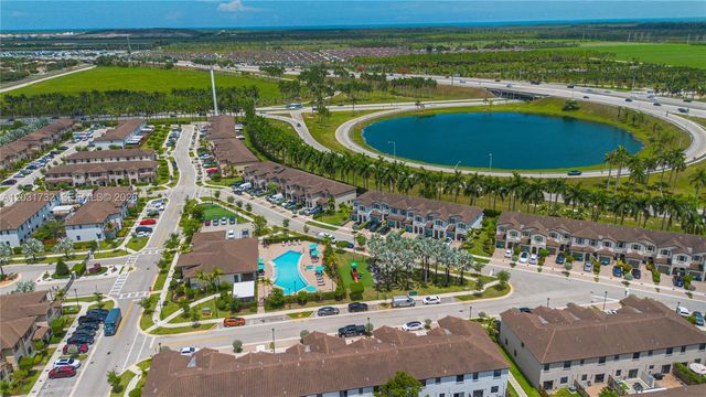 24911 SW 112th Pl, Homestead, FL 33032