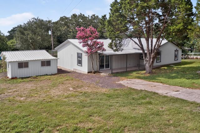 581 Fm 2336, Bastrop, TX 78602