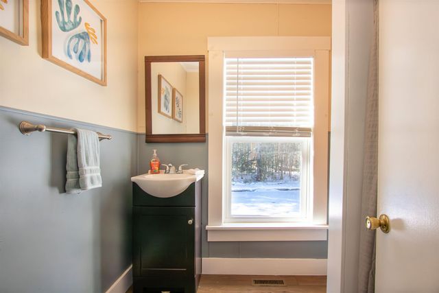 664 Main Street, Franconia, NH 03580