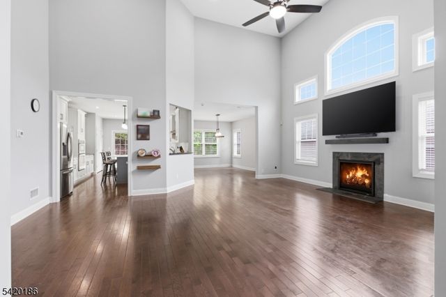 11 Bluffs Ct, Hamburg Boro, NJ 07419