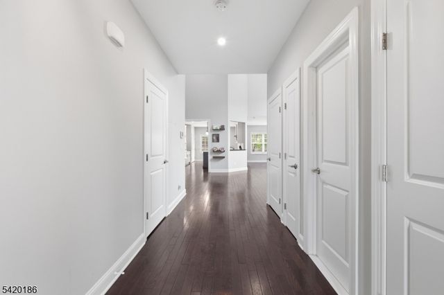 11 Bluffs Ct, Hamburg Boro, NJ 07419