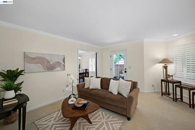 2473 Centennial Ln, Hayward, CA 94541