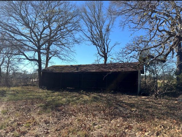 42895 Henson Rd, Hempstead, TX 77445