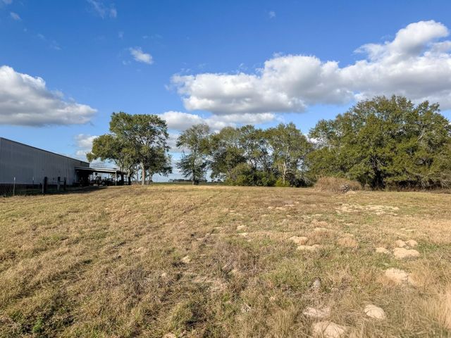 42895 Henson Rd, Hempstead, TX 77445