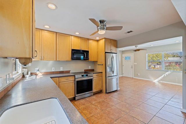 2637 46TH STREET S, Gulfport, FL 33711