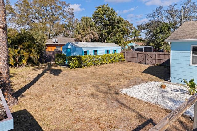 2637 46TH STREET S, Gulfport, FL 33711