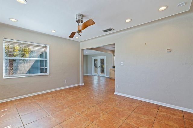 2637 46TH STREET S, Gulfport, FL 33711