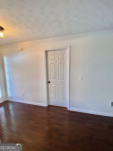 2935 Meadow Gate Way, Loganville, GA 30052