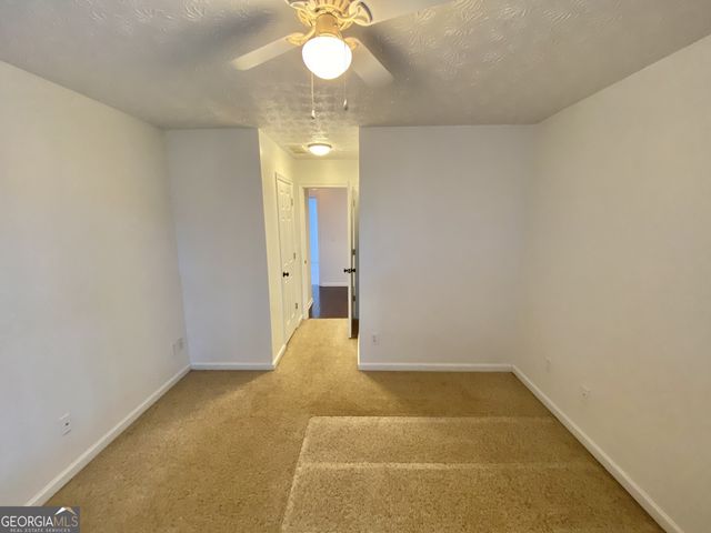 2935 Meadow Gate Way, Loganville, GA 30052
