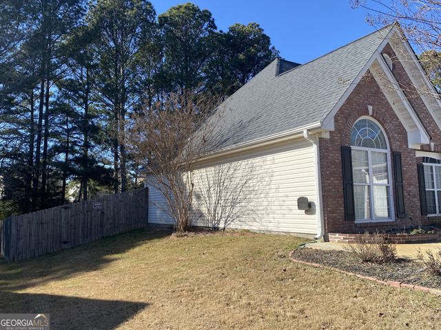 2935 Meadow Gate Way, Loganville, GA 30052