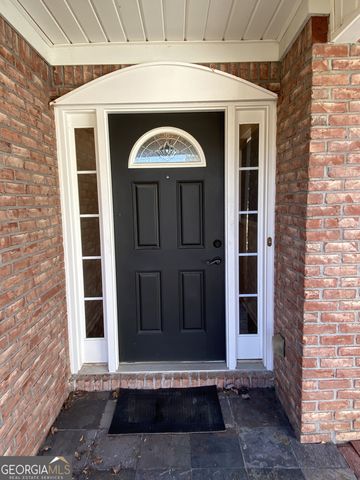 2935 Meadow Gate Way, Loganville, GA 30052