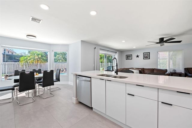 13910 Monticello St, Davie, FL 33325