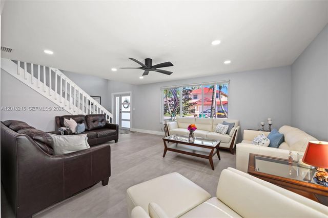 13910 Monticello St, Davie, FL 33325