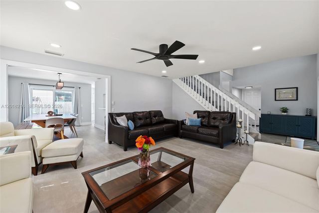 13910 Monticello St, Davie, FL 33325