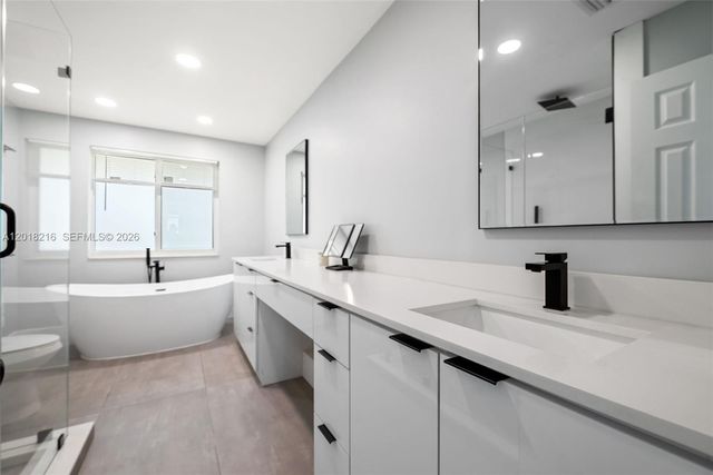 13910 Monticello St, Davie, FL 33325