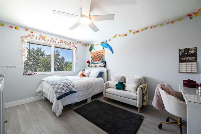 13910 Monticello St, Davie, FL 33325