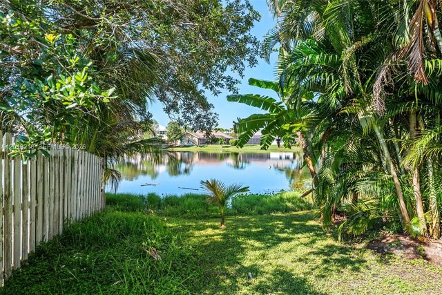 13910 Monticello St, Davie, FL 33325