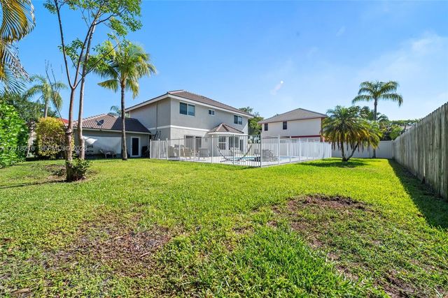13910 Monticello St, Davie, FL 33325