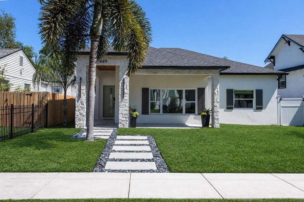 449 12TH AVENUE N, St Petersburg, FL 33701