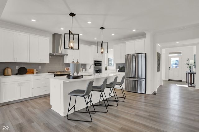 2353 Red Squirrel Way, Zionsville, IN 46077