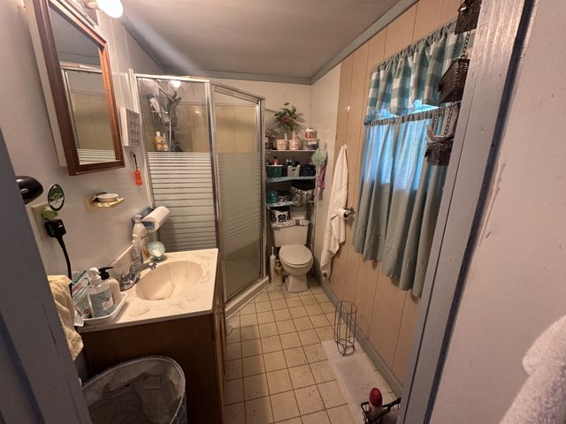 10182 Hopewell Rd, Silver Point, TN 38582