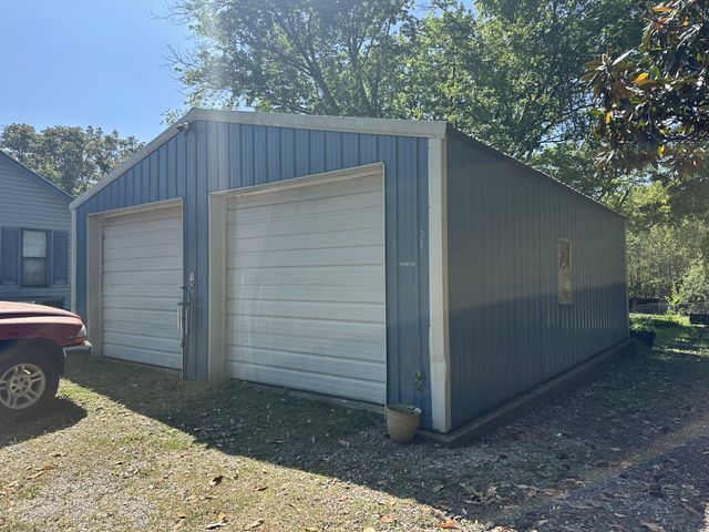 10182 Hopewell Rd, Silver Point, TN 38582