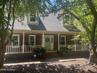 444 E Creekview Drive, Hampstead, NC 28443