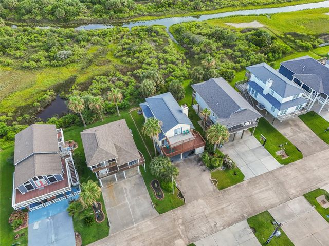 22517 Bay Point Drive, Galveston, TX 77554
