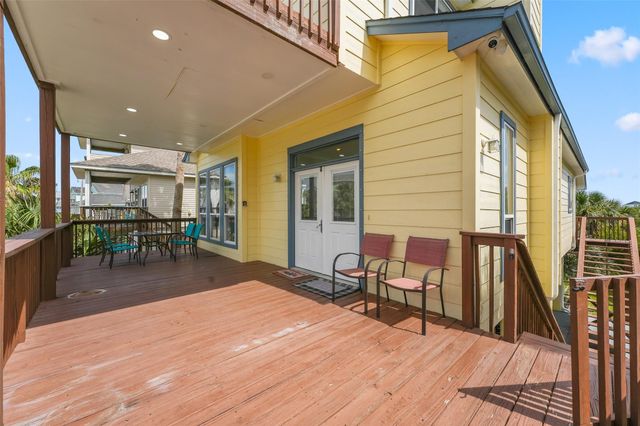 22517 Bay Point Drive, Galveston, TX 77554