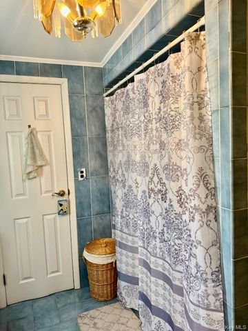 344 Rose Street, Massapequa Park, NY 11762