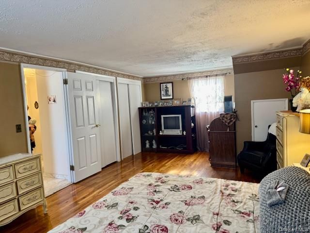 344 Rose Street, Massapequa Park, NY 11762