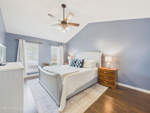 5801 Julie Lane, Ocean Springs, MS 39564