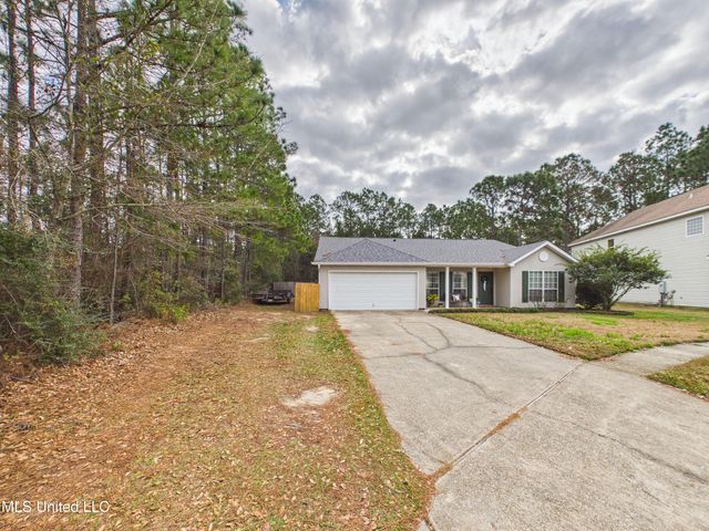 5801 Julie Lane, Ocean Springs, MS 39564