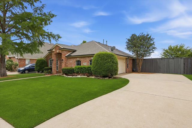 6811 Fairfield Way, Sachse, TX 75048