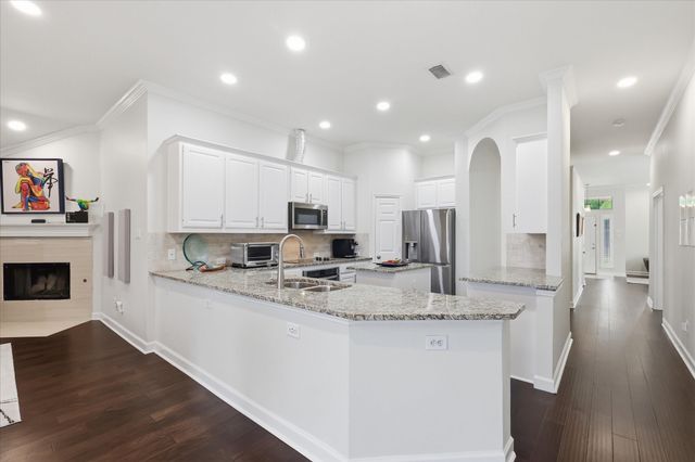6811 Fairfield Way, Sachse, TX 75048
