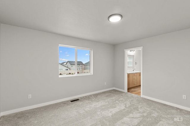 1401 W Braden Dr, Meridian, ID 83642