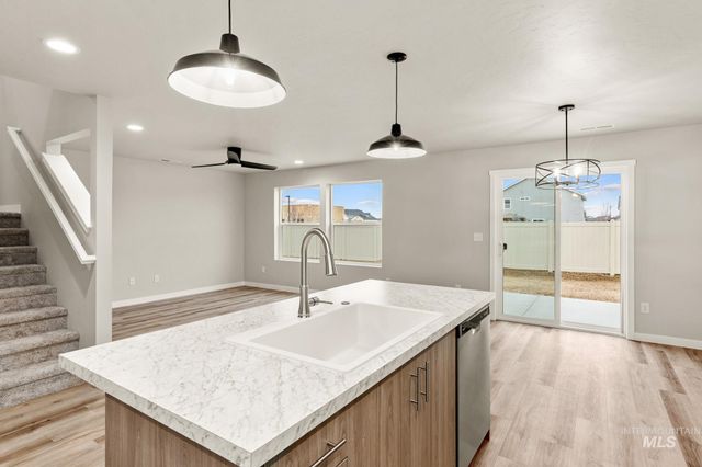 1401 W Braden Dr, Meridian, ID 83642