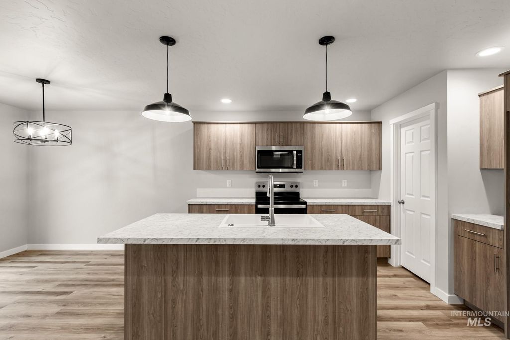 1401 W Braden Dr, Meridian, ID 83642 photo 3