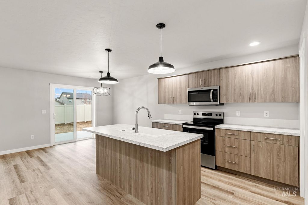 1401 W Braden Dr, Meridian, ID 83642 photo 4