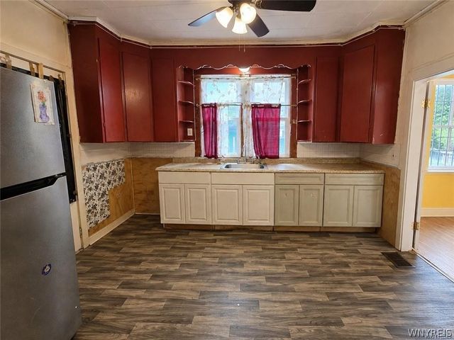 10 Grimes Street, Buffalo, NY 14212