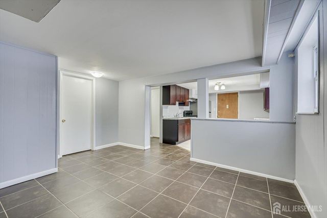 2 Garfield Park, Edison, NJ 08837