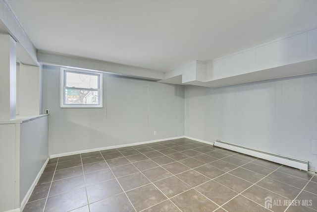 2 Garfield Park, Edison, NJ 08837