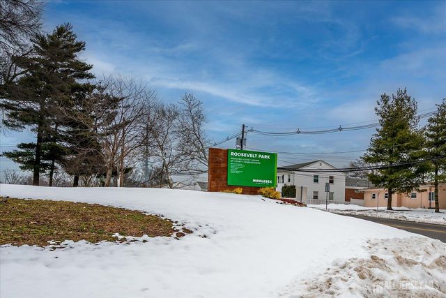 2 Garfield Park, Edison, NJ 08837