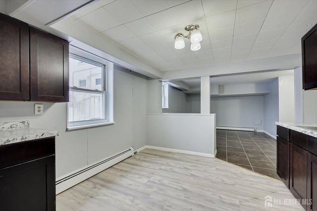 2 Garfield Park, Edison, NJ 08837